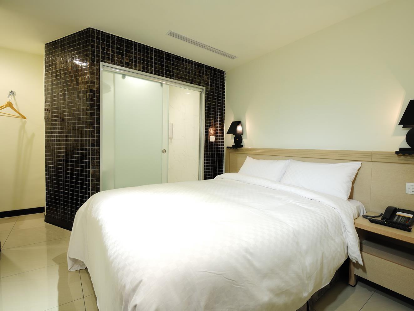 Bravo Hotel Taichung Dış mekan fotoğraf