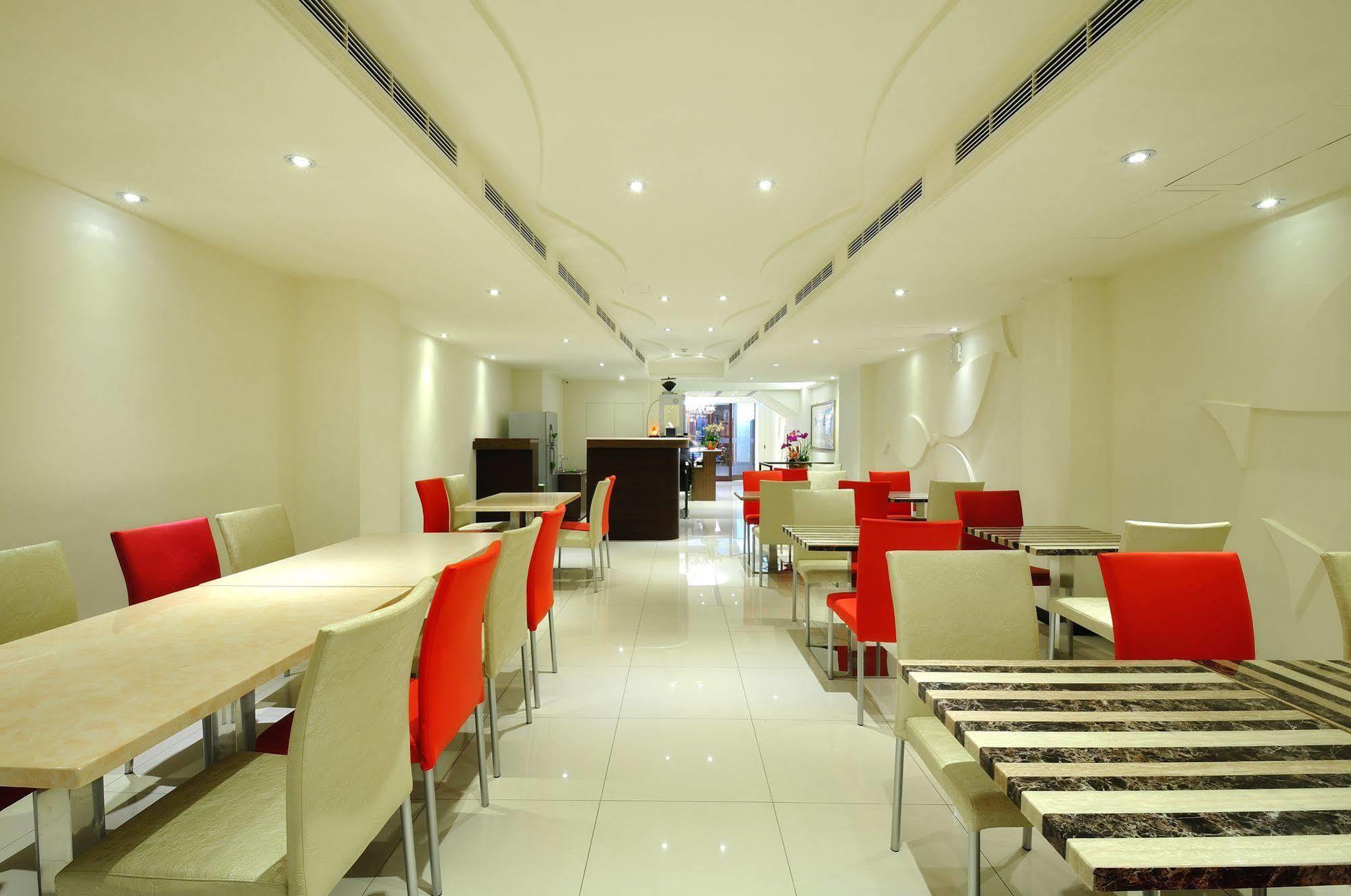 Bravo Hotel Taichung Dış mekan fotoğraf