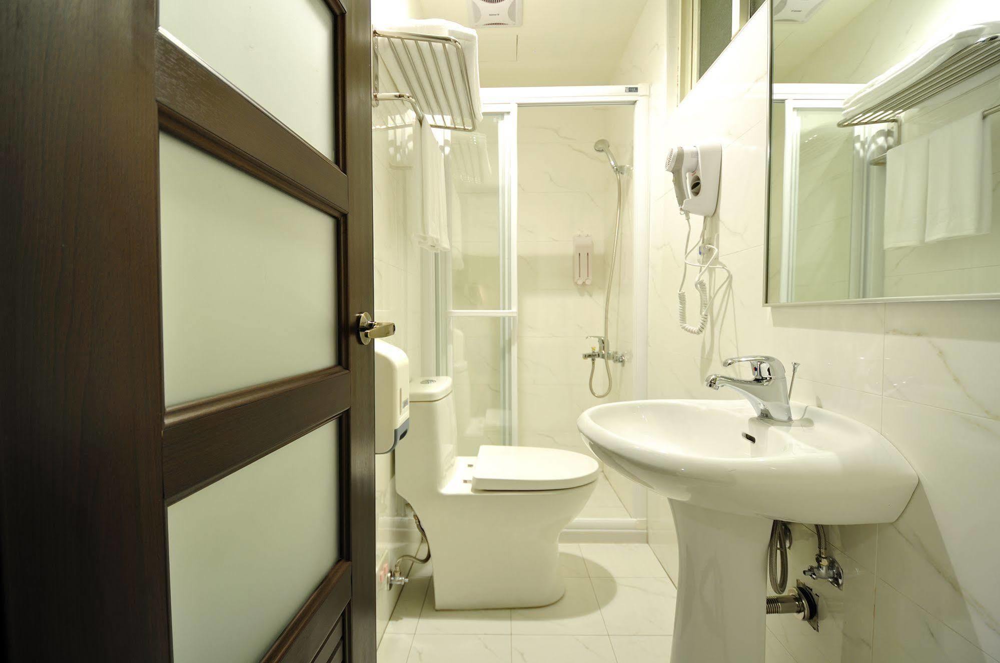 Bravo Hotel Taichung Dış mekan fotoğraf