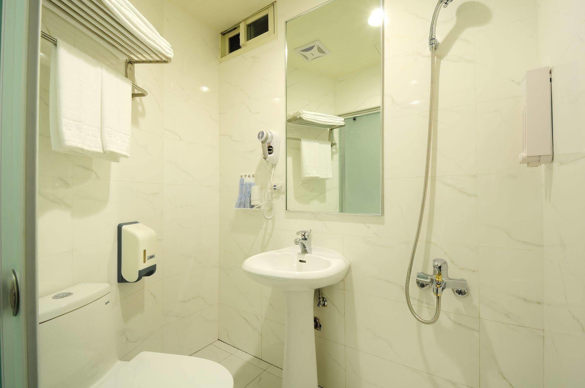 Bravo Hotel Taichung Dış mekan fotoğraf